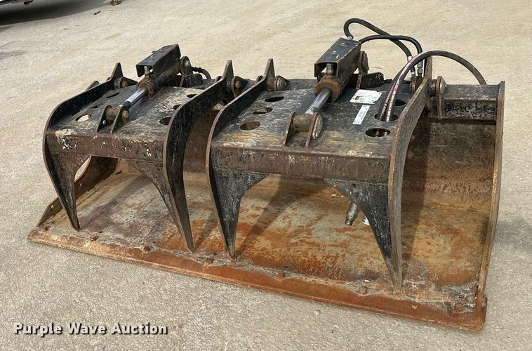 image for item OF9258 Erskine skid steer grapple bucket