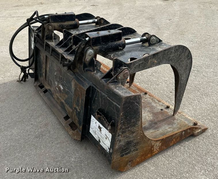 image for item OF9258 Erskine skid steer grapple bucket
