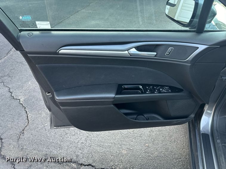 image for item OF9280 2014 Ford Fusion SE 