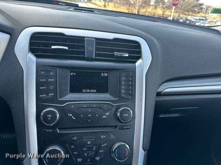 image for item OF9280 2014 Ford Fusion SE 