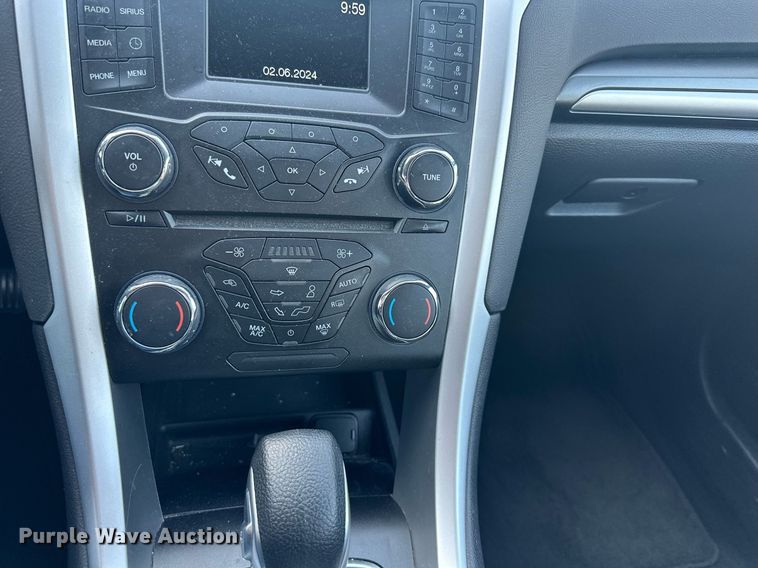 image for item OF9280 2014 Ford Fusion SE 