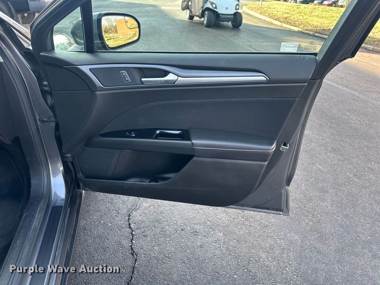 image for item OF9280 2014 Ford Fusion SE 