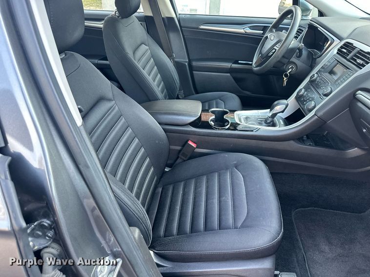 image for item OF9280 2014 Ford Fusion SE 