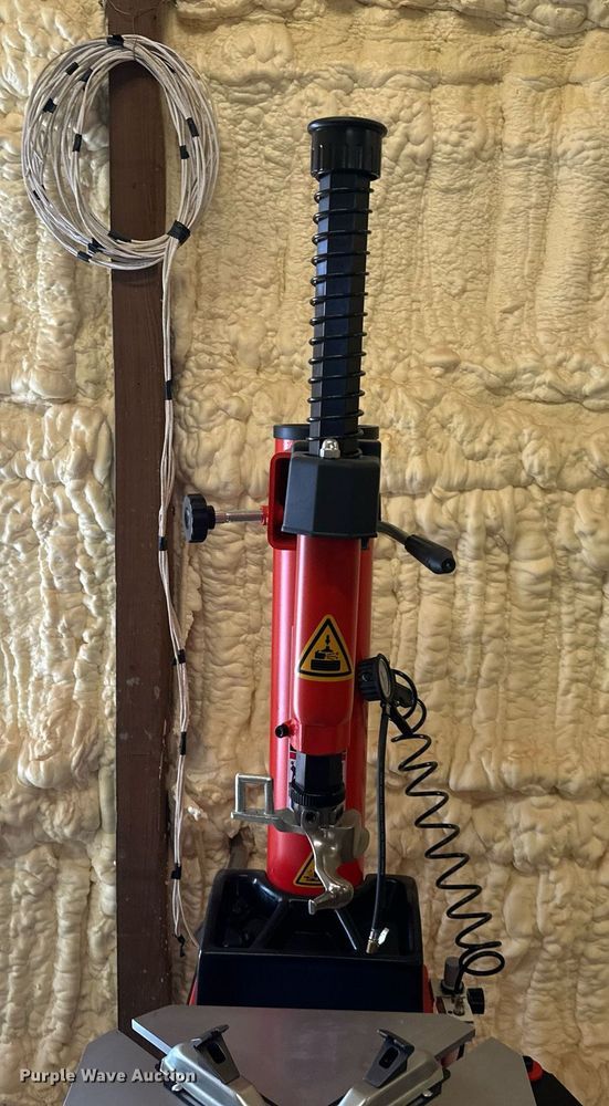 image for item OF9284 Number One MD-620 tire machine 