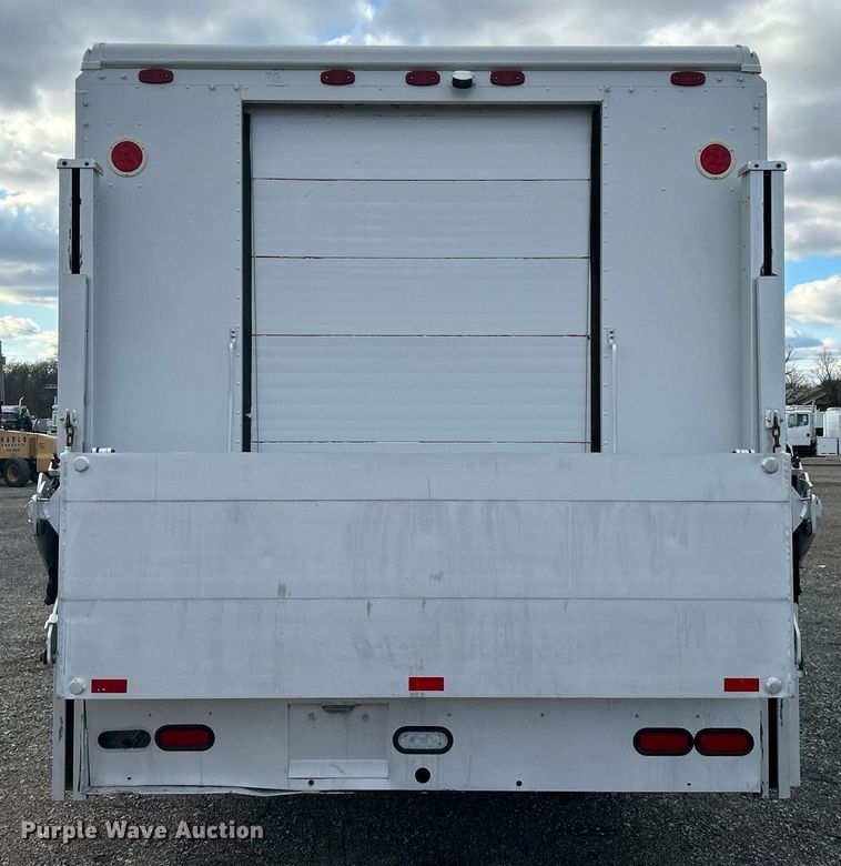 image for item OI9505 2012 Workhorse W62 delivery van