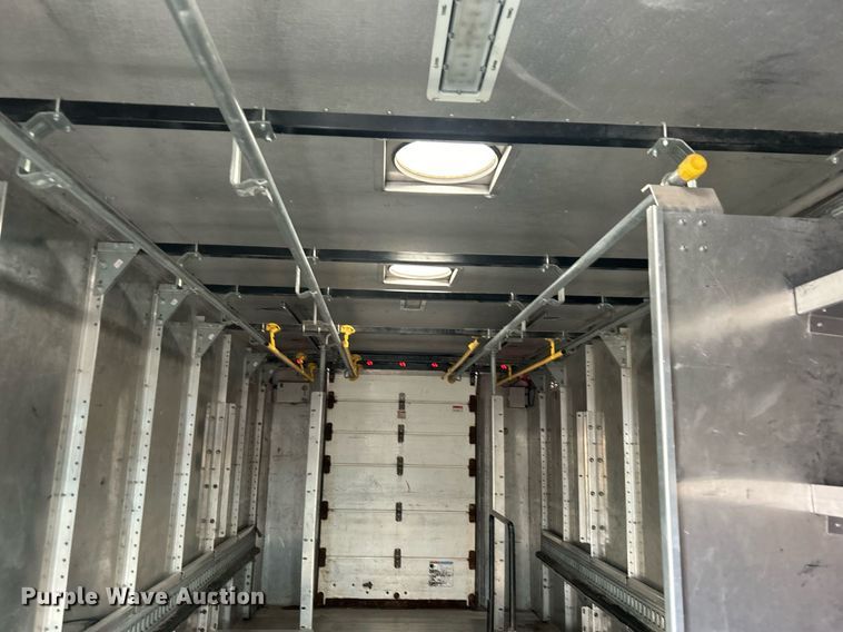 image for item OI9505 2012 Workhorse W62 delivery van