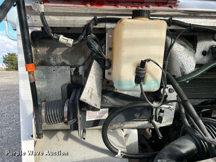 image for item OI9505 2012 Workhorse W62 delivery van