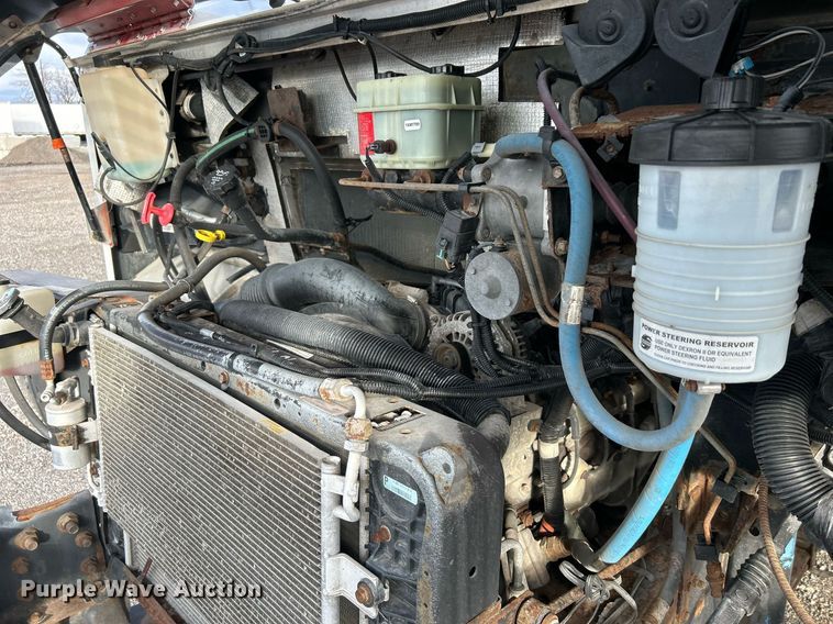 image for item OI9505 2012 Workhorse W62 delivery van