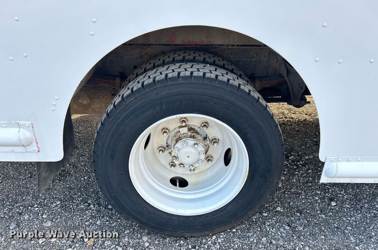 image for item OI9505 2012 Workhorse W62 delivery van