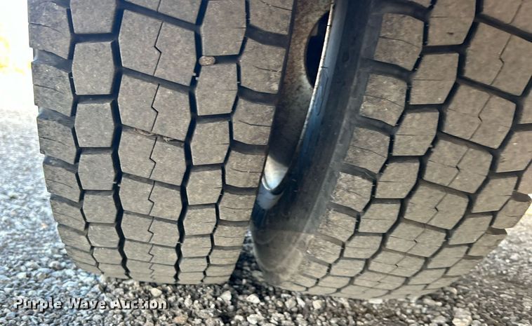 image for item OI9505 2012 Workhorse W62 delivery van