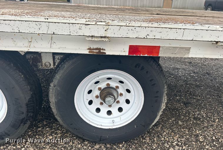 image for item OI9513 2002 C & B Quality Trailer Works C&B Quality Trailer equipment trailer