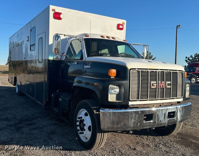 image for item OI9555 1995 GMC Top Kick mobile command center