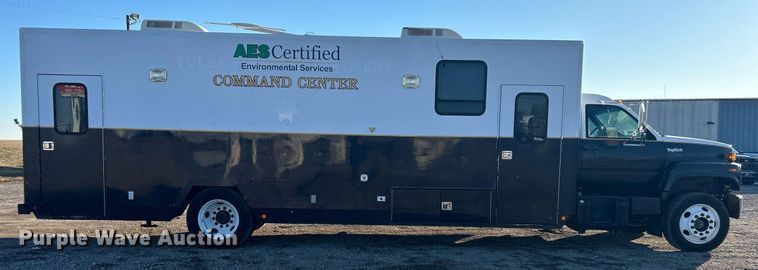 image for item OI9555 1995 GMC Top Kick mobile command center