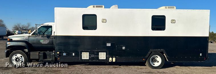 image for item OI9555 1995 GMC Top Kick mobile command center