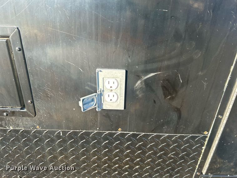 image for item OI9555 1995 GMC Top Kick mobile command center