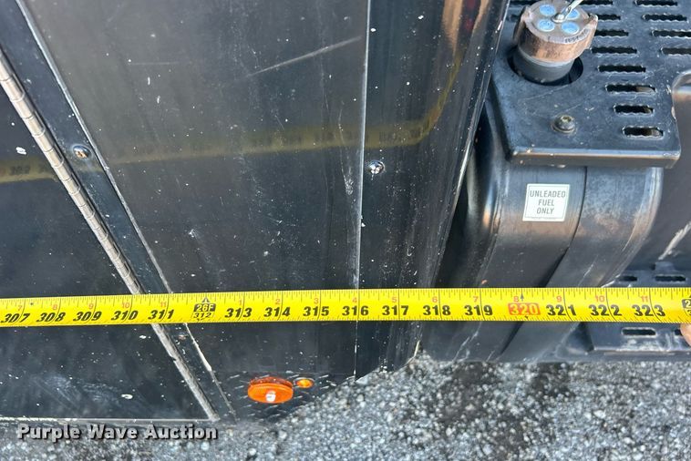 image for item OI9555 1995 GMC Top Kick mobile command center