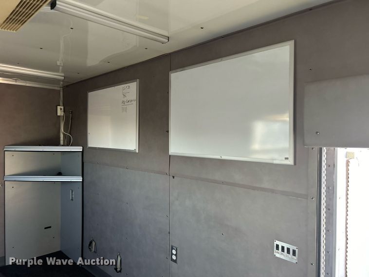 image for item OI9555 1995 GMC Top Kick mobile command center