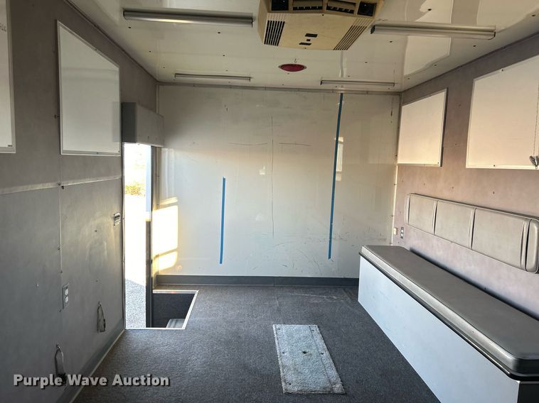 image for item OI9555 1995 GMC Top Kick mobile command center