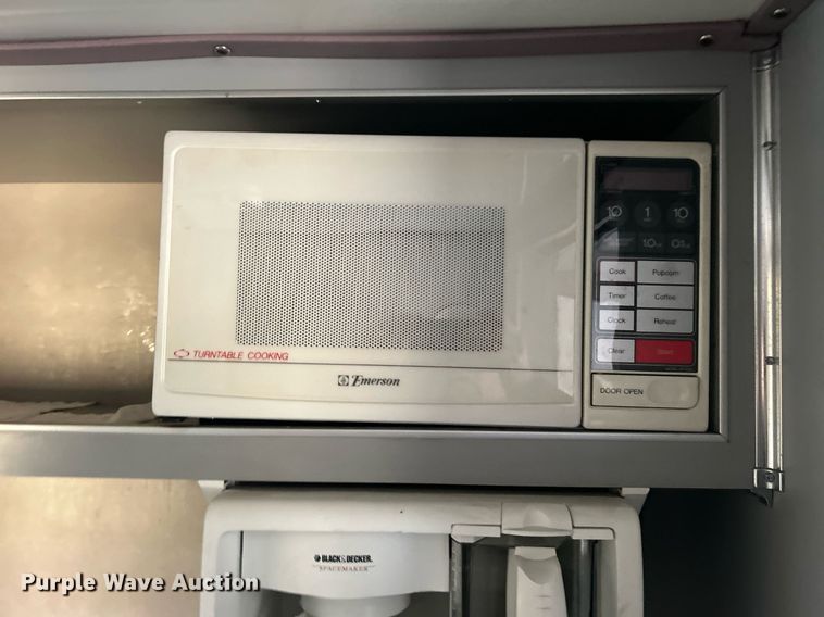 image for item OI9555 1995 GMC Top Kick mobile command center