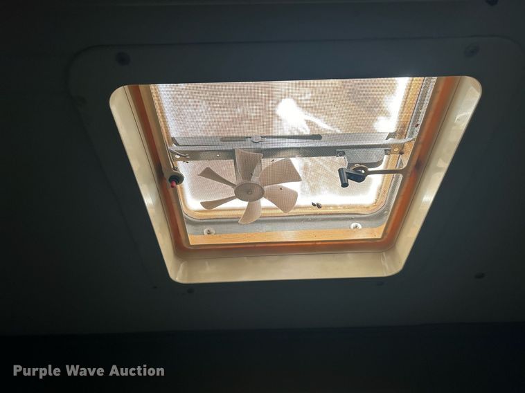 image for item OI9555 1995 GMC Top Kick mobile command center