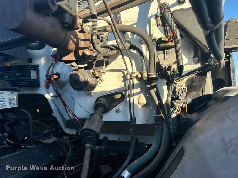 image for item OI9555 1995 GMC Top Kick mobile command center