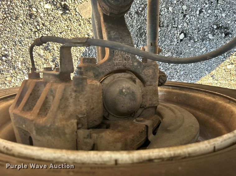 image for item OI9555 1995 GMC Top Kick mobile command center