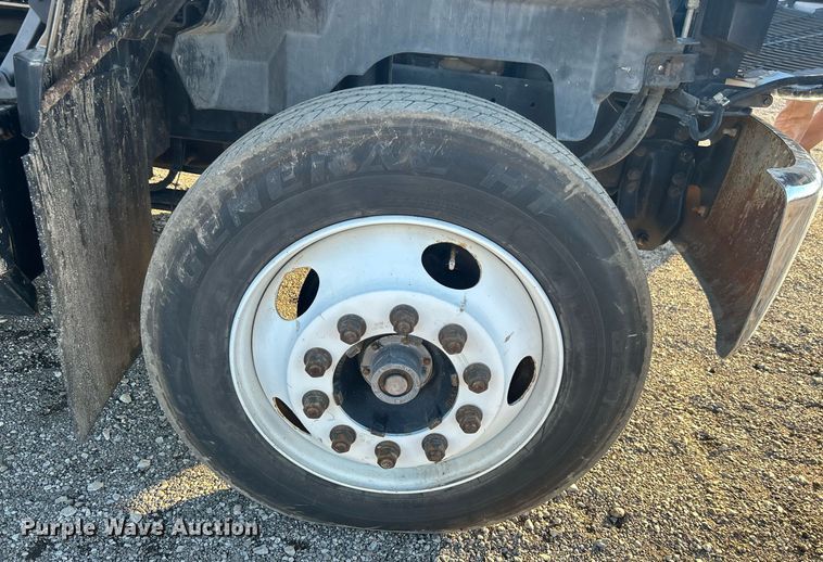 image for item OI9555 1995 GMC Top Kick mobile command center