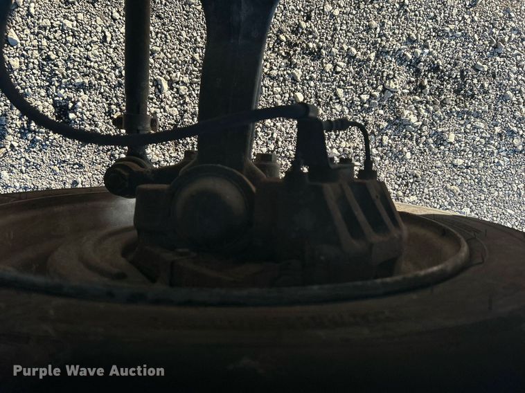 image for item OI9555 1995 GMC Top Kick mobile command center