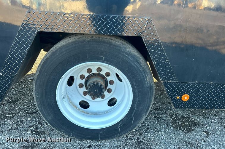 image for item OI9555 1995 GMC Top Kick mobile command center