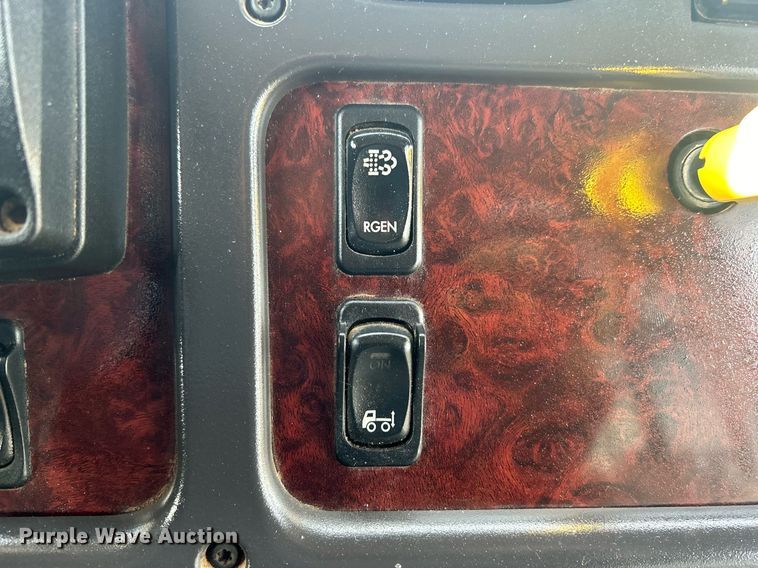 image for item OI9556 2019 Freightliner  Business Class M2 shuttle bus