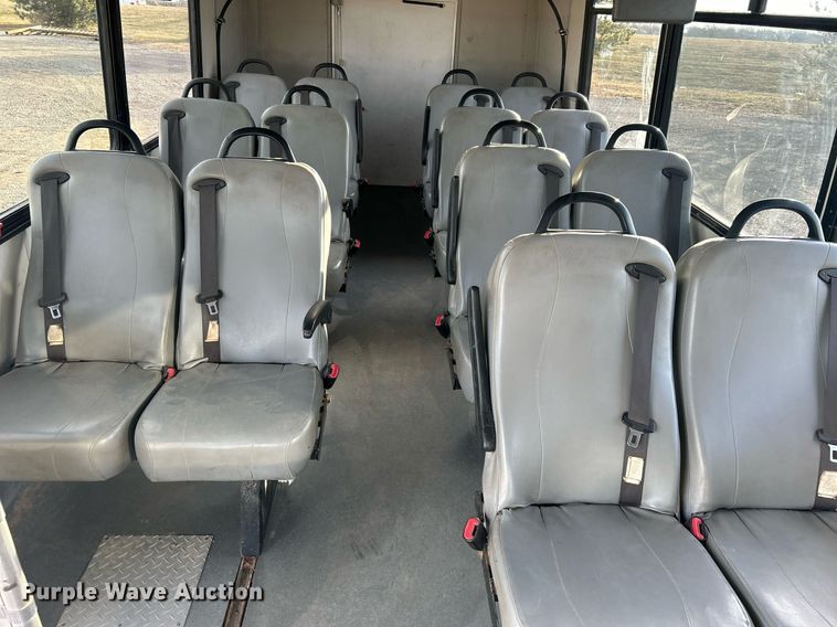 image for item OI9556 2019 Freightliner  Business Class M2 shuttle bus