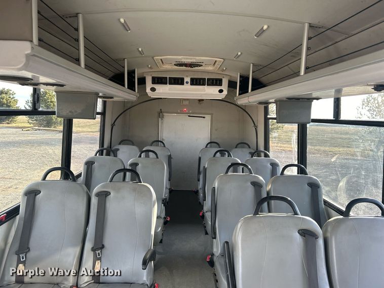 image for item OI9556 2019 Freightliner  Business Class M2 shuttle bus