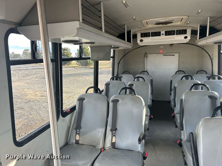 image for item OI9556 2019 Freightliner  Business Class M2 shuttle bus