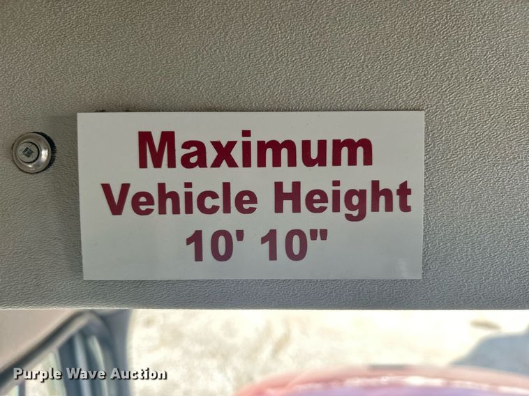 image for item OI9556 2019 Freightliner  Business Class M2 shuttle bus