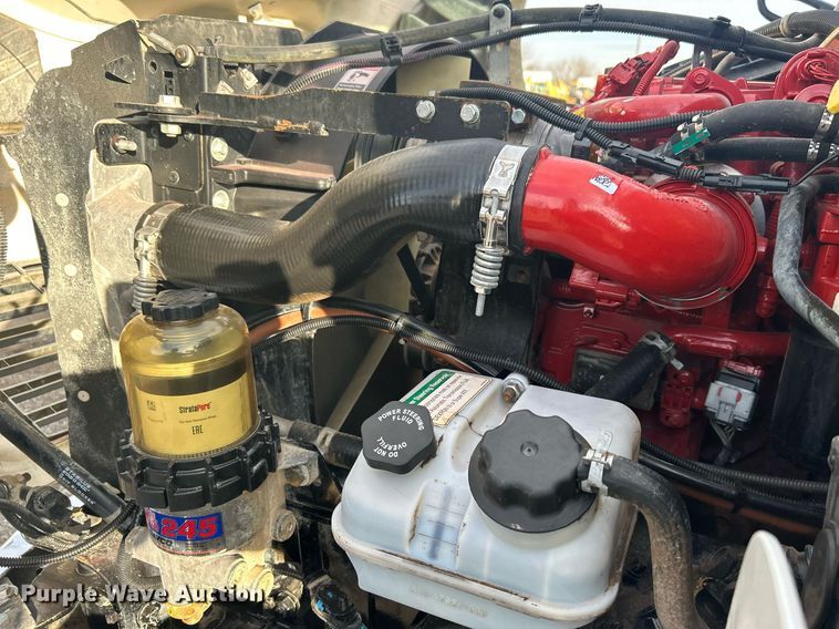 image for item OI9556 2019 Freightliner  Business Class M2 shuttle bus