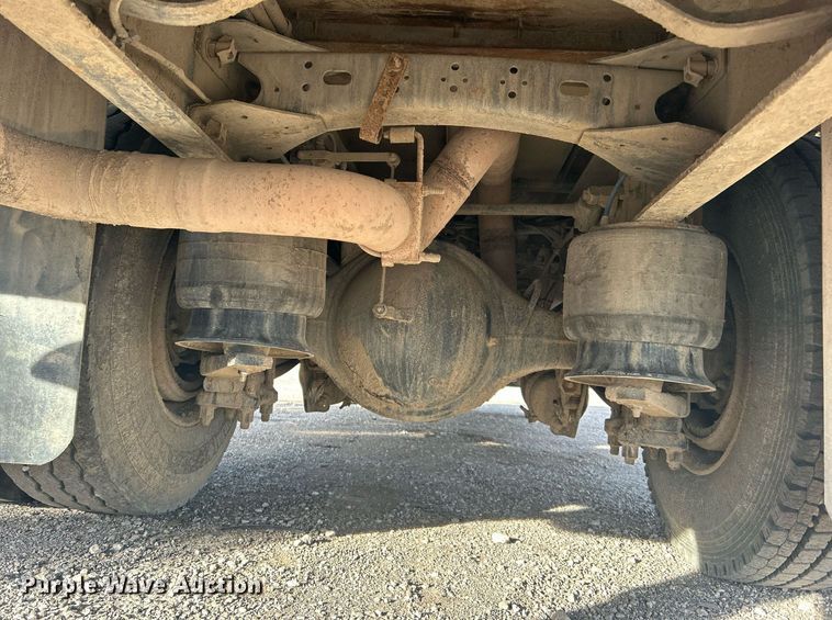 image for item OI9556 2019 Freightliner  Business Class M2 shuttle bus