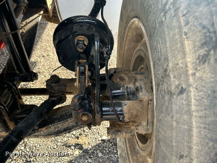 image for item OI9556 2019 Freightliner  Business Class M2 shuttle bus