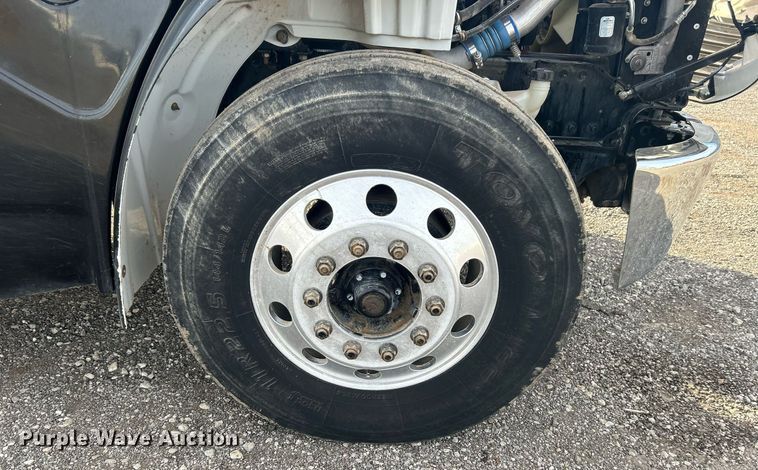 image for item OI9556 2019 Freightliner  Business Class M2 shuttle bus