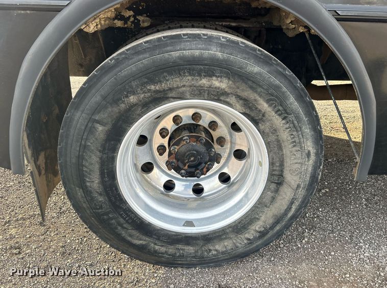 image for item OI9556 2019 Freightliner  Business Class M2 shuttle bus