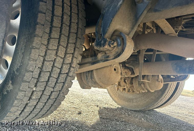 image for item OI9556 2019 Freightliner  Business Class M2 shuttle bus