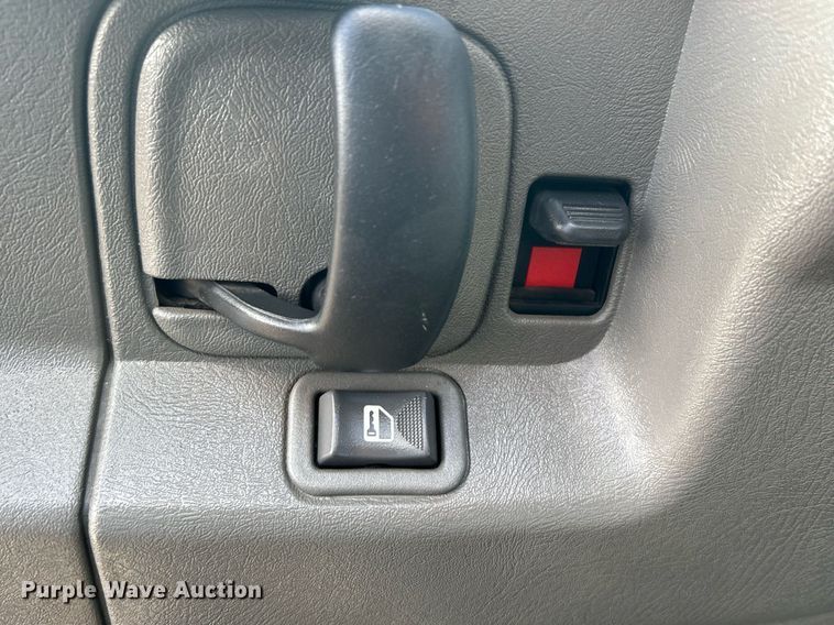 image for item OI9562 2006 Chevrolet Express food truck