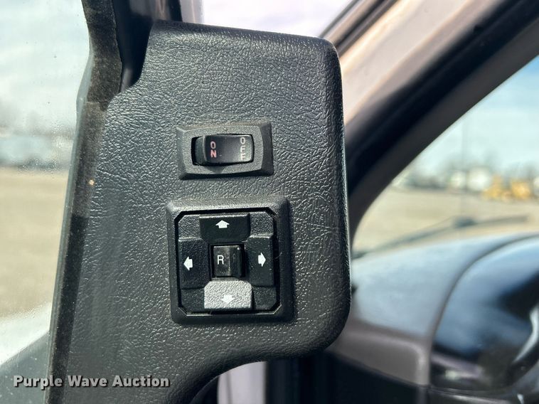 image for item OI9562 2006 Chevrolet Express food truck