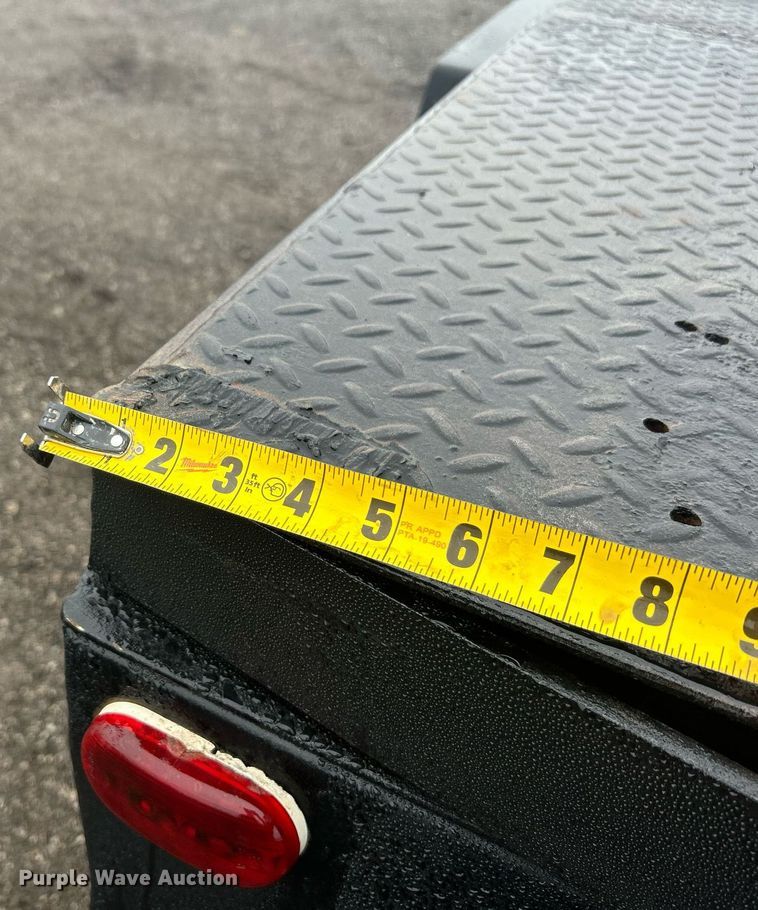 image for item OI9564 2007 Ford F750 Super Duty flatbed truck