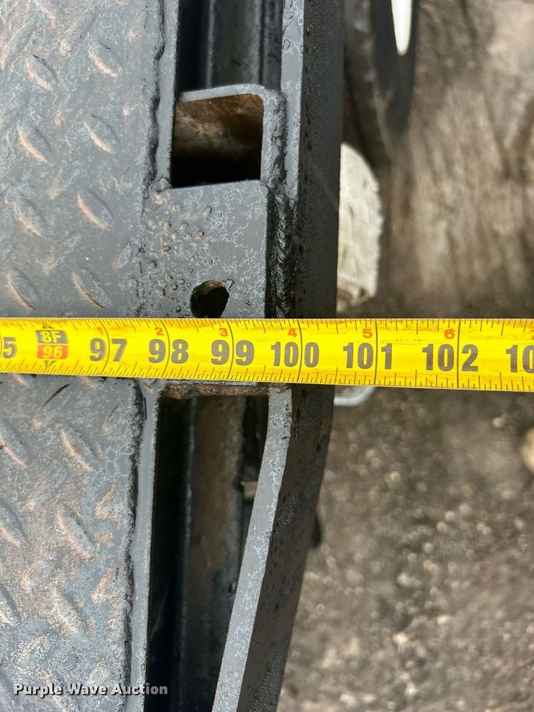 image for item OI9564 2007 Ford F750 Super Duty flatbed truck