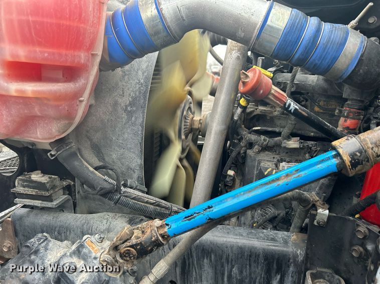 image for item OI9564 2007 Ford F750 Super Duty flatbed truck