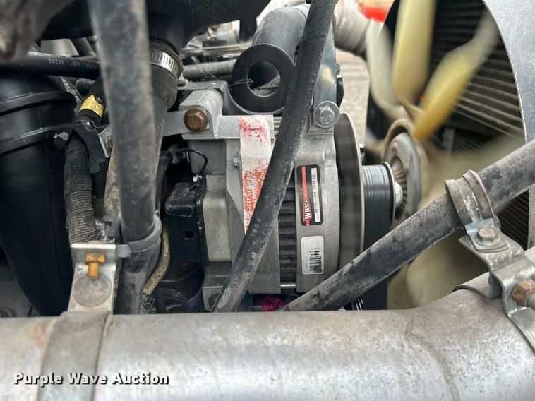 image for item OI9564 2007 Ford F750 Super Duty flatbed truck