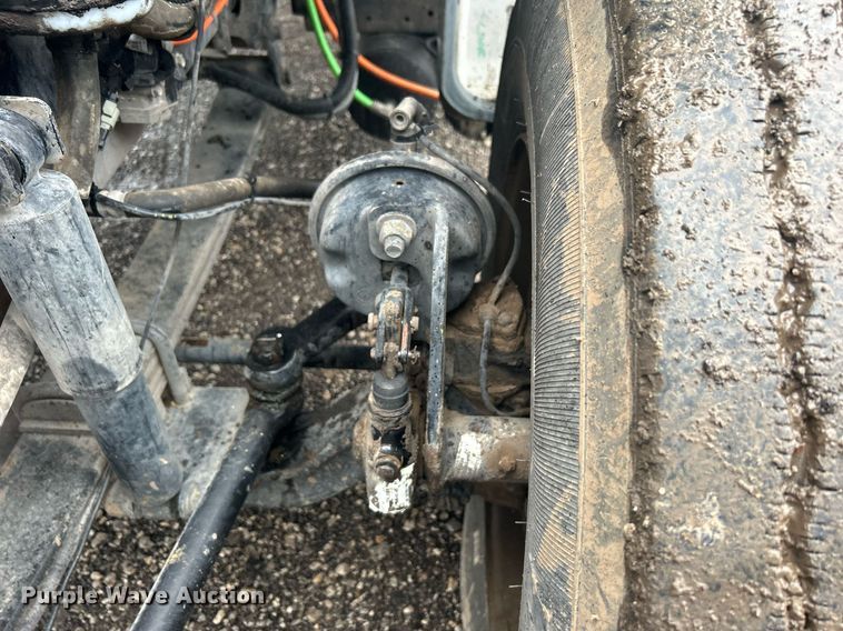 image for item OI9564 2007 Ford F750 Super Duty flatbed truck