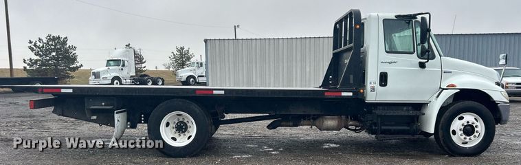 image for item OI9565 2010 International  4300 SBA rollback truck