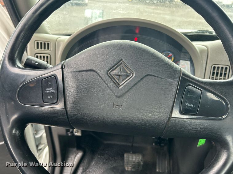 image for item OI9565 2010 International  4300 SBA rollback truck