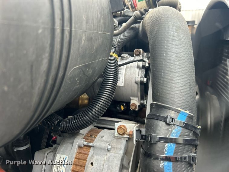 image for item OI9565 2010 International  4300 SBA rollback truck